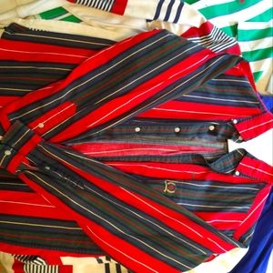 Boys Tommy Hilfiger size 14 multicolor